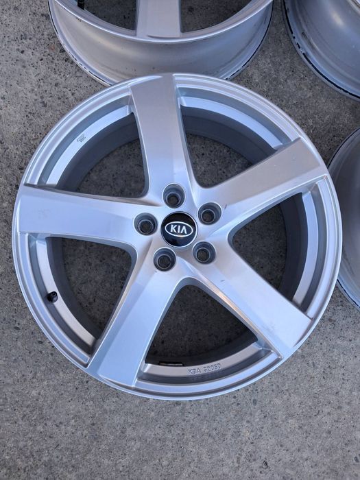 Диски 5 * 114.3 * R19 Alutec KIA HYUNDAI Toyota колісні диски 5 114.3 19 на різні моделі машин