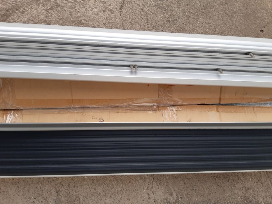 Подножки боковые ступеньки  пороги на кроссовер внедорожник