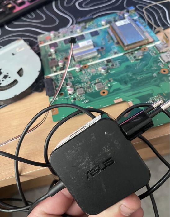 Asus R540N - płyta główna + zasilacz