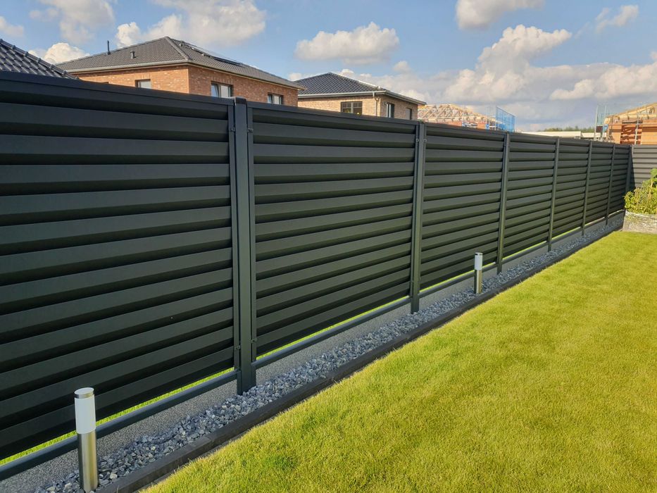 Ogrodzenie panelowe przęsła ogrodzeniowe. Ogrodzenia nowoczesne