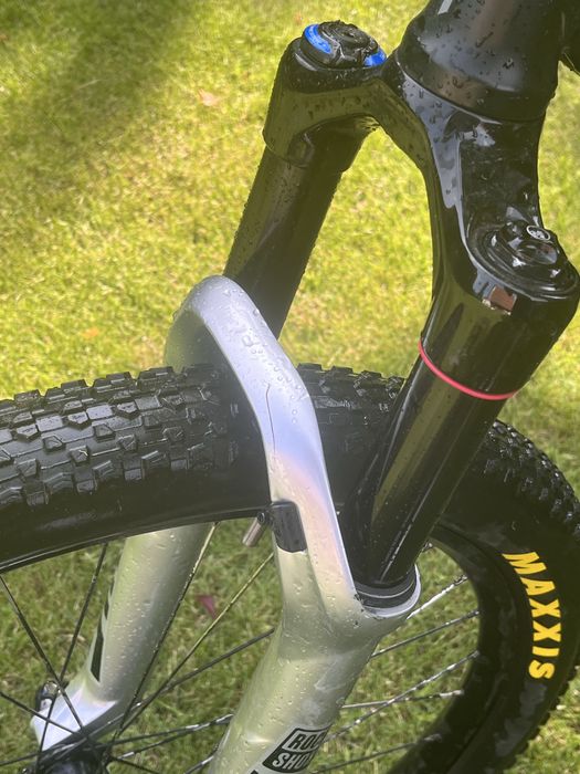 Rower dirt jumping dirtówka YT dirt love rock shox pike dj