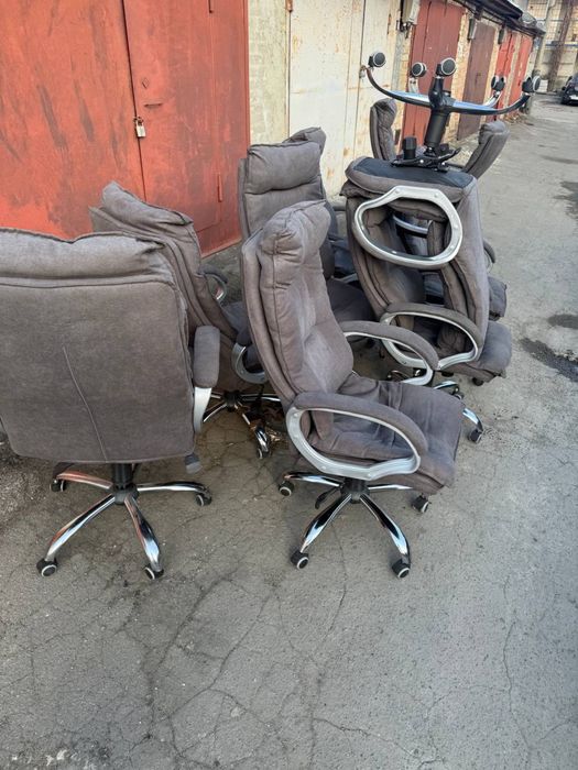 Офисные кресла продам большой выбор