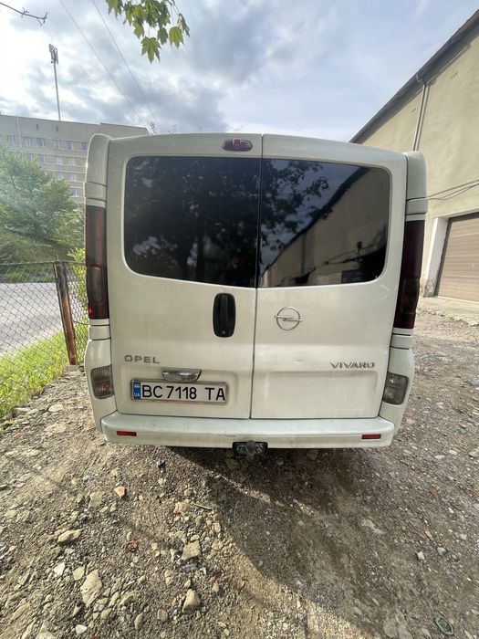 Опель віваро довга база opel vivaro long