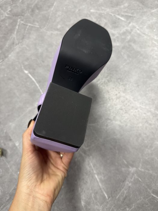 Sandalki skora Pinko r 38