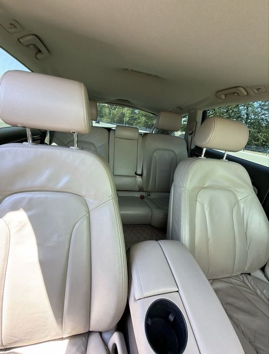 Продам Audi Q7 4.2 TFSI 2007 года.