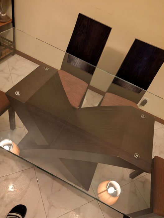 Mesa com tampo vidro 6 cadeiras