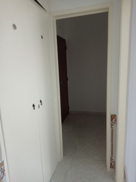 Aluga-se T1 - em Olival Basto