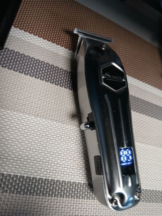 Продам профессиональный триммер