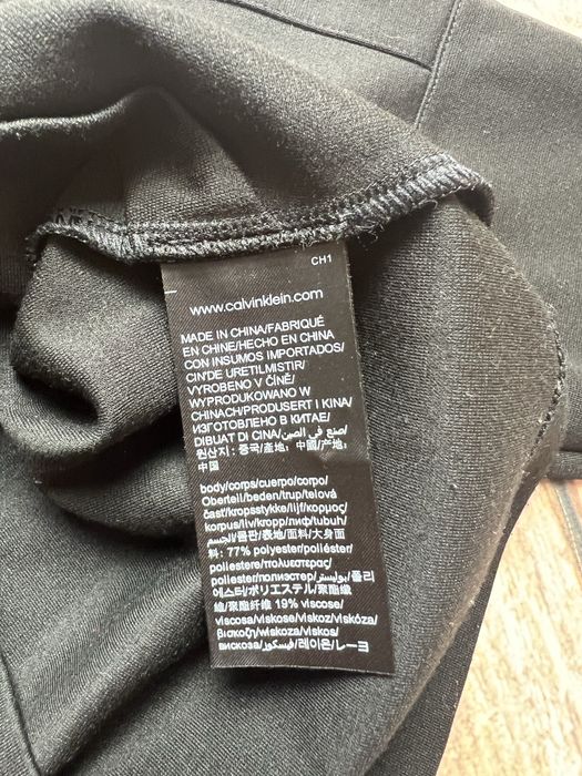 Calvin Klein bluzka krótka ze stójką