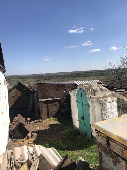 Продаємо будинок