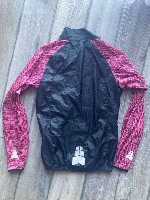 Świetna sportowa kurtka XS