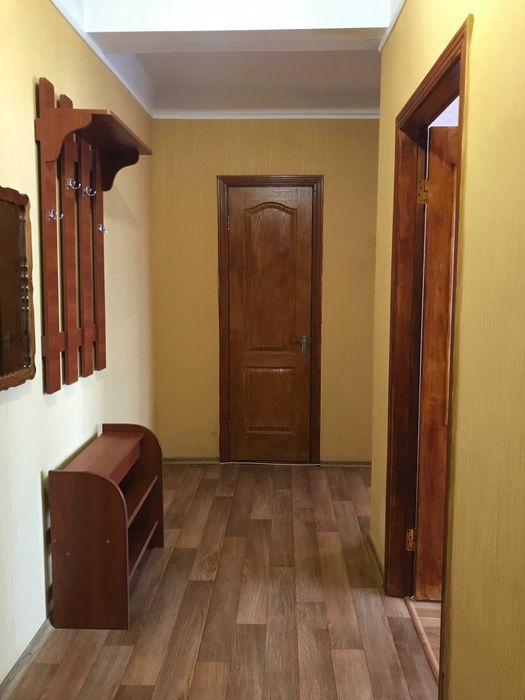 Продається 2к. квартира на Пісках