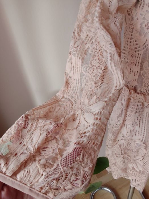 Sukienka midi beżowa koronkowa S nowa