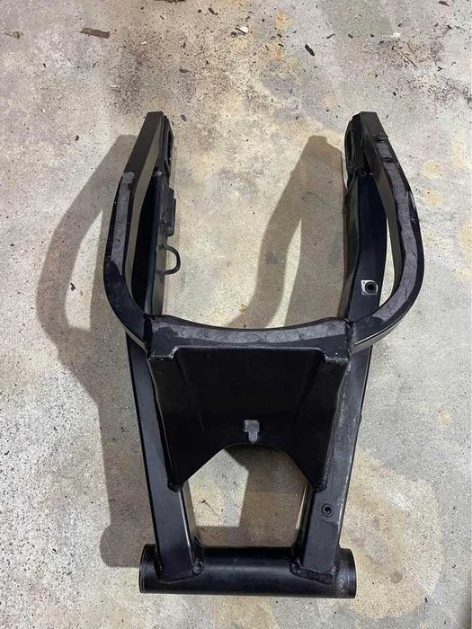 Escora Suzuki GSXR 600 k4