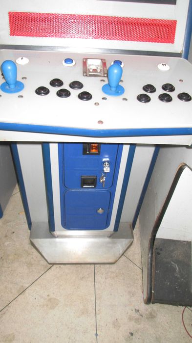 Máquina arcade com 1299 jogos  como nova, damos garantia