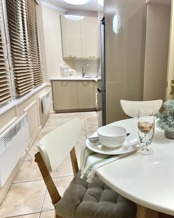 Подобова оренда 2к квартири. Центр. Опера. Богдана Хмельницького 32