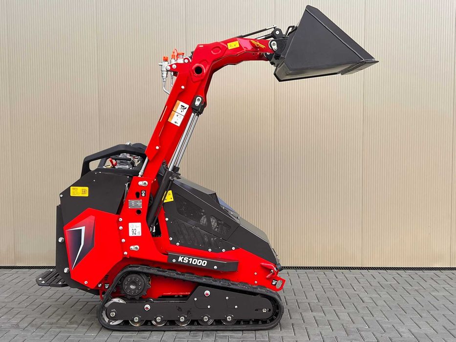 Carregadora RHINOCEROS KS1000 motor Kubota