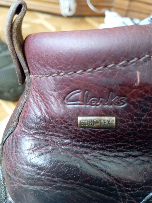 100 % Натуральная кожа  Ботинки  Кроссовки. CLARKS. p. 42
100 % Натура