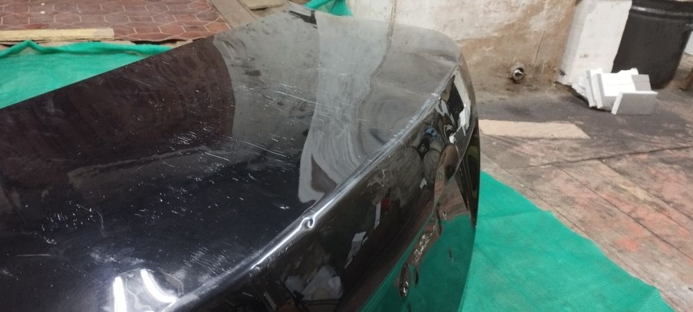 Кришка багажника Camry40