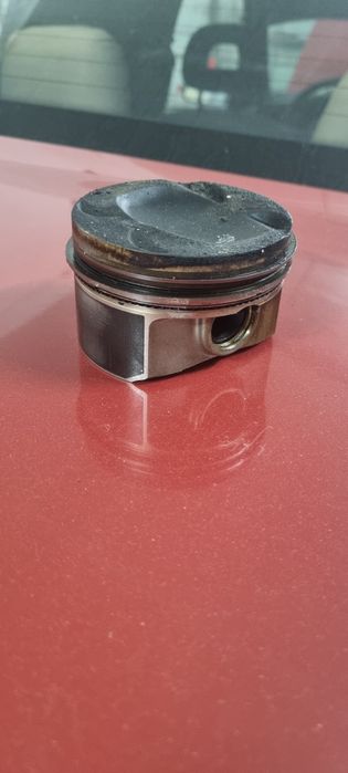 Поршень 1.4 tsi cdga