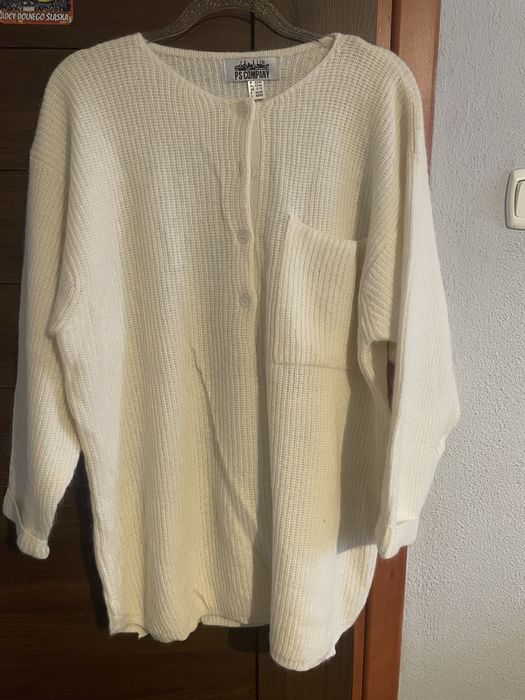 Sprzedam śliczny wełniany dłuższy sweter