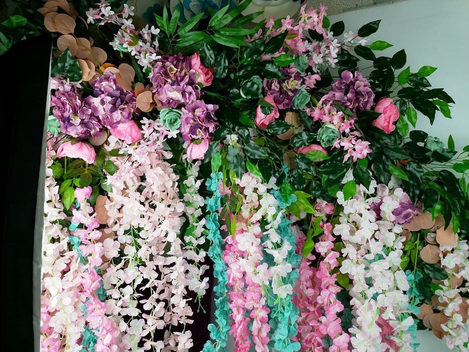 Цветочная гирлянда, арка,президиум ,фотозона ,декор фасада