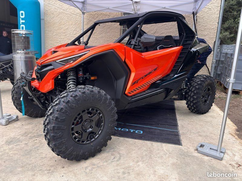 Продам мотовсюдохід баггі Cfmoto zforce z10 turbo