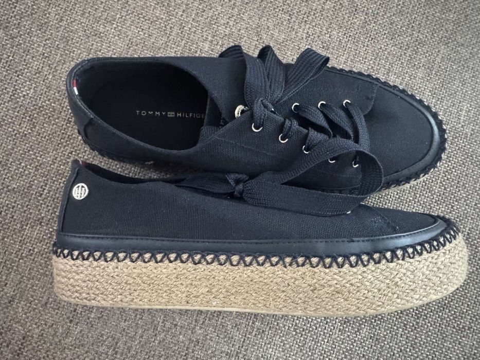 Tommy Hilfiger еспадріліі