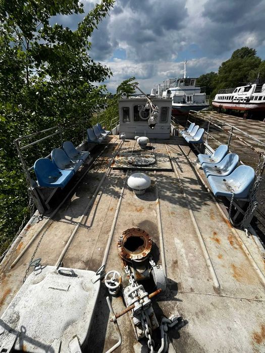 Продам теплохід Костроміч