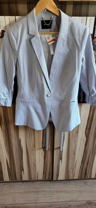 Sprzedam nową  marynarke rozmiar 40