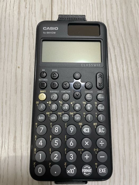 Продам калькулятор всі позначки багато чого є все що треба casio 991cw