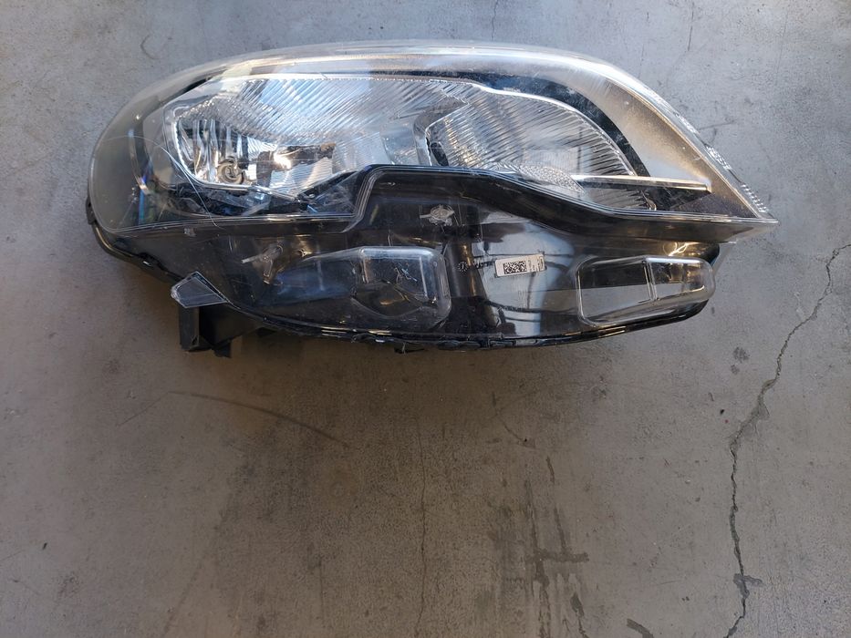 lampa prawy przód expert iii jumpy iii scudo iii zafira d 9808572580