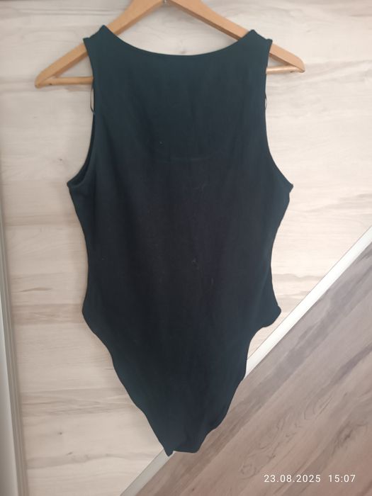 Czarne body Zara