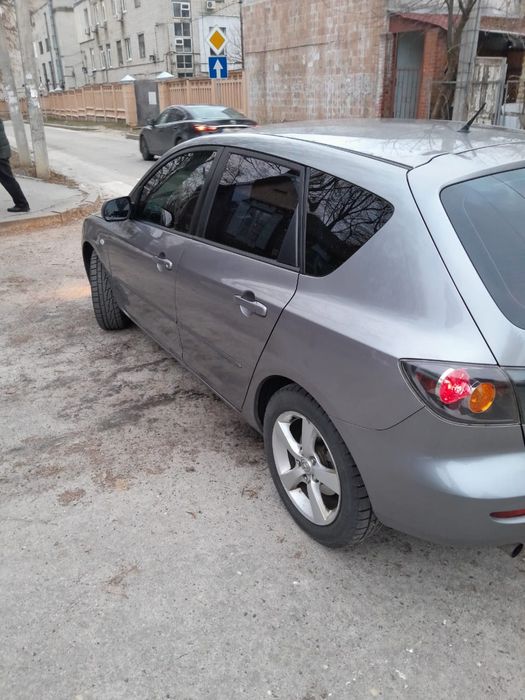 Мазда 3, 2005 ( серый)