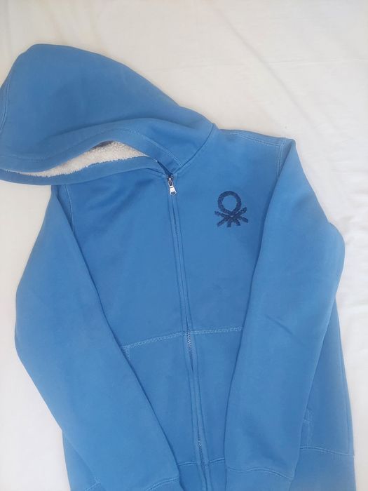 Casaco Azul com Capucho