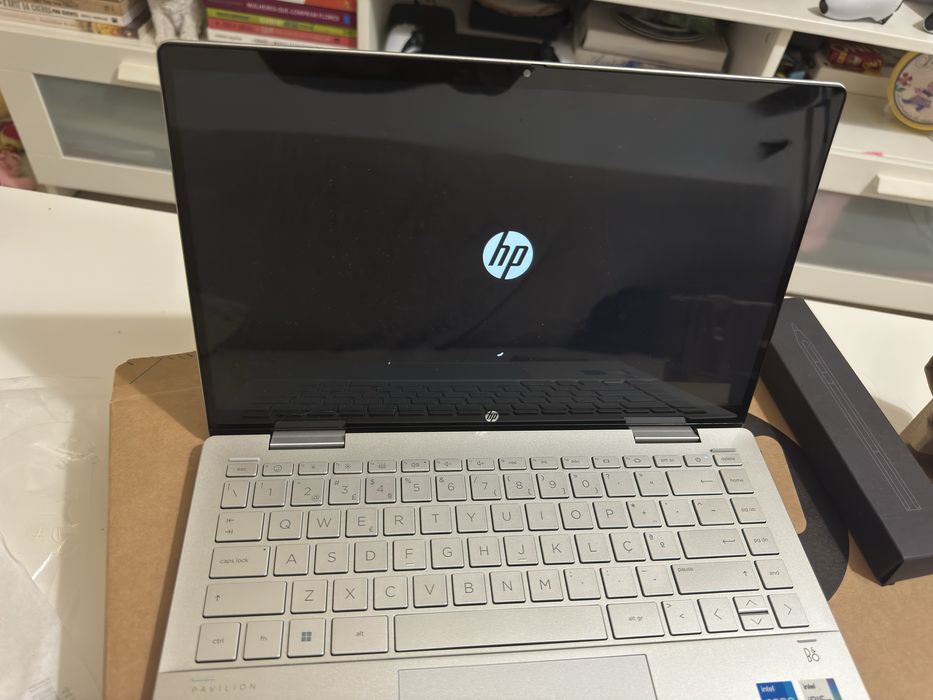 HP Pavilion x360 2-in-1 Laptop novo com garatia estendida
