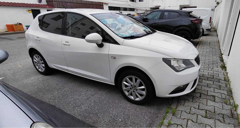 Seat Ibiza 1.2 Style Gasolina 70CV 83mil Quilómetros
