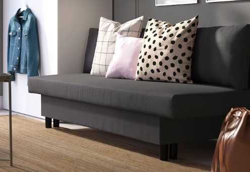 Sofá Älvdalen com 2 anos de uso