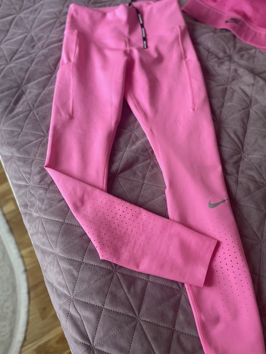 Лосини рожеві  Nike Swift  Dri-FIT розм.М