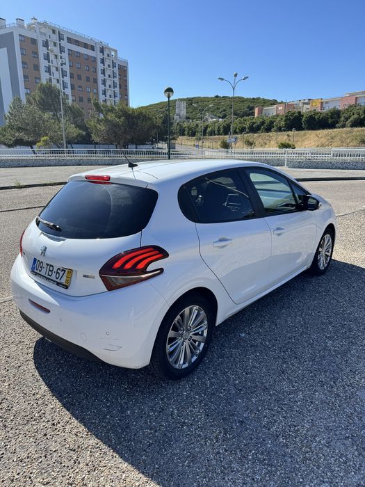 Peugeot 208 PureTech Style 1.0 68cv