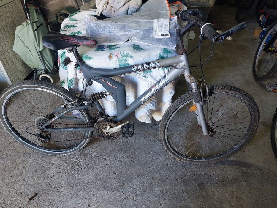 Lote de 2 Bicicletas Wheelworx (Strong e Mistral) – Para Projeto/Restauro