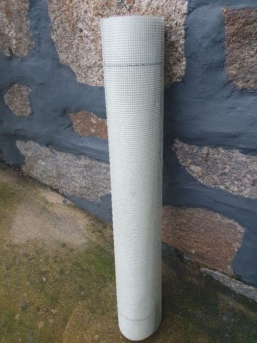 Rede para barramento em paredes e muros