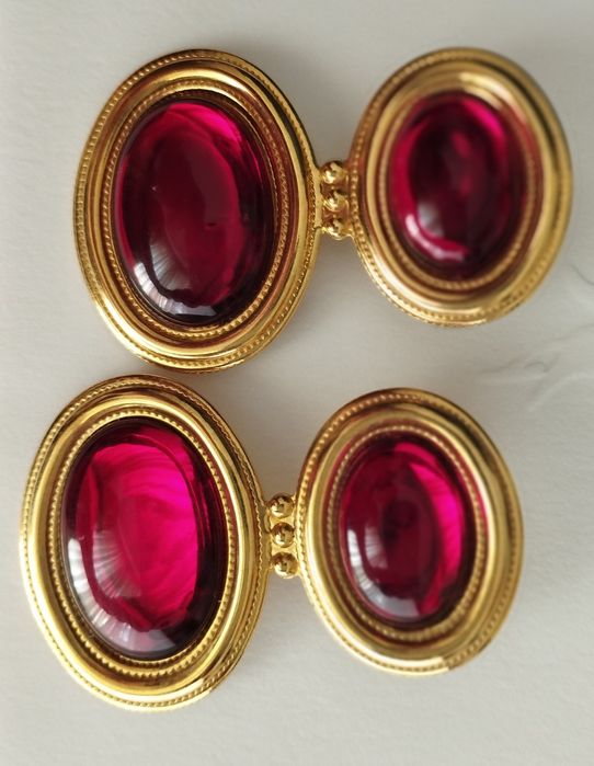 Conjunto de brincos e travessão