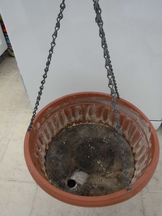 Vaso de metal e vaso para suspender - Oferta de outros vasos usados