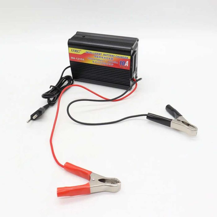 Зарядний пристрій для акумуляторів авто 10A з вбудованим амперметром