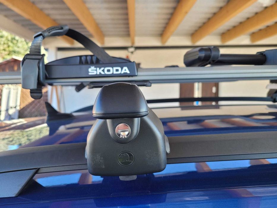 Bagażnik na 3 rowery na dach do samochodu Skoda Kamiq