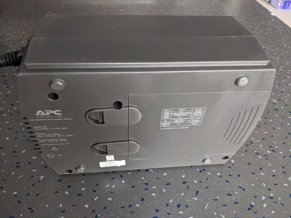 Безперебійник ДБЖ APC BE 525-RS 525 VA акум новий