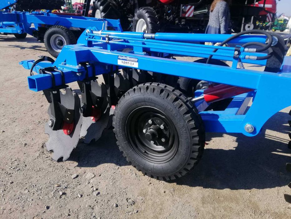 Виробник Борона дискова фронтальна причіпна навісна плуг культиватор