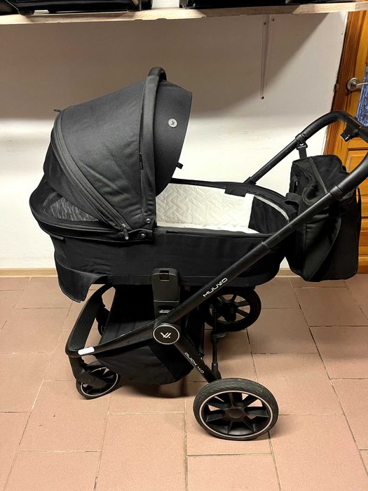 Wózek MUUVO QUICK 4.0 2w1 / 3w1 / 4w1 z bazą Czarny