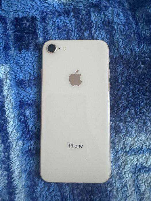 айфон 8 64гб акб 87%